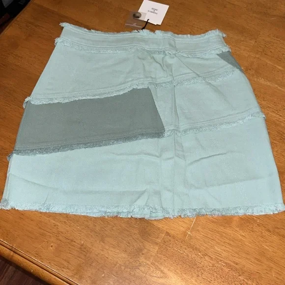 Very J Colorblock Sage Frayed Denim Button Mini Skirt Casual Womens Large - Picture 9 of 15